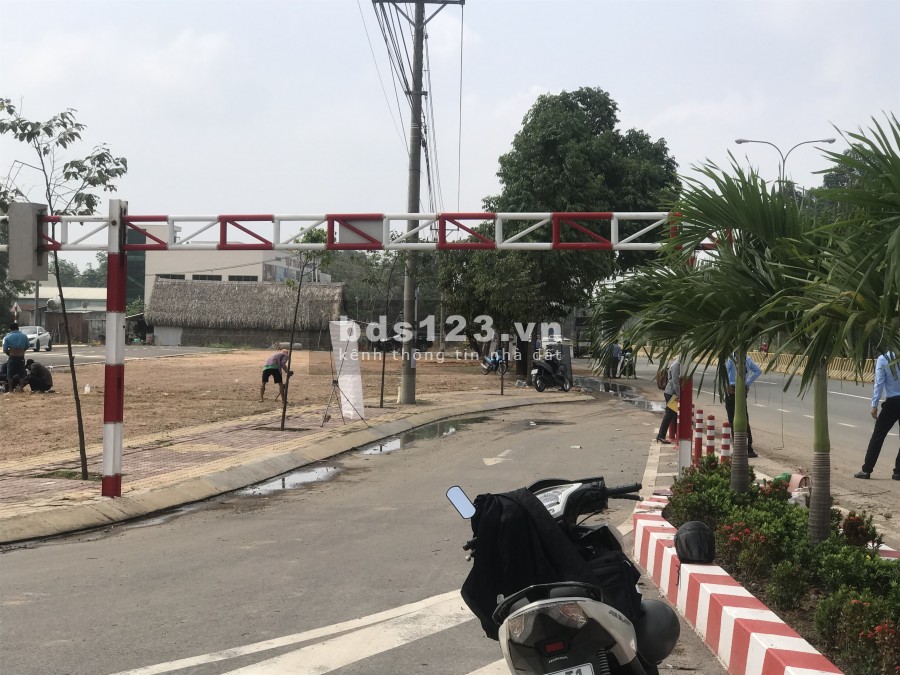 Bán đất lai Uyên bàu bàng 100m2 thổ cư fulll