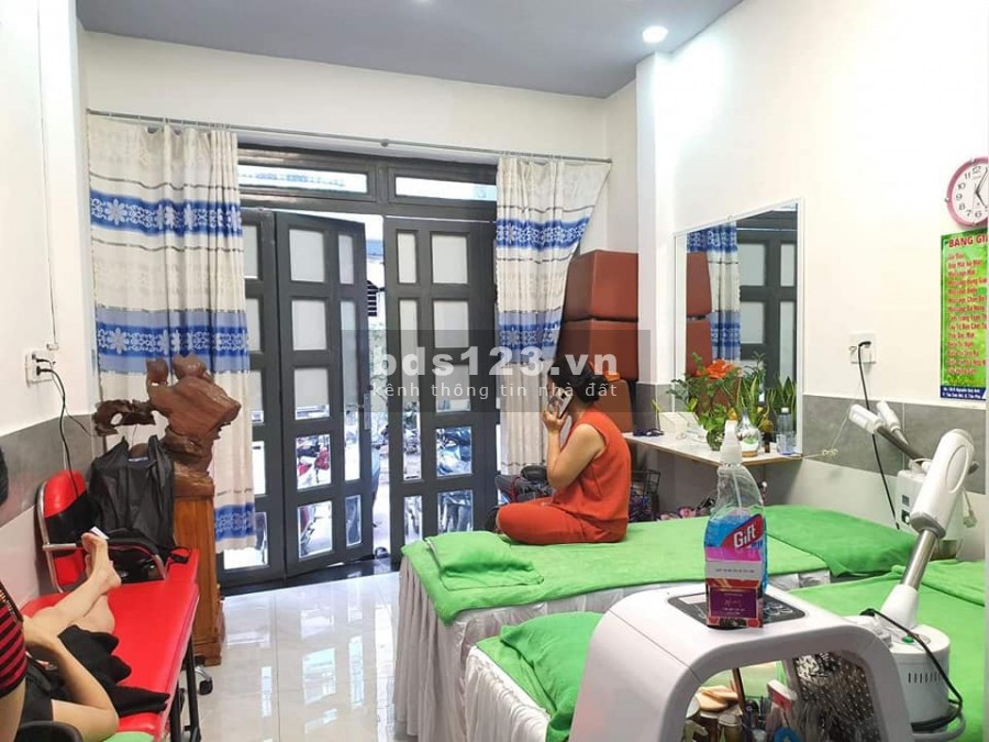 Bán gấp nhà Hẻm xe hơi Nguyễn Quý Anh, Tân Phú, ngang 4m nở hậu 4.5m, 2 Tầng, giá rẻ.