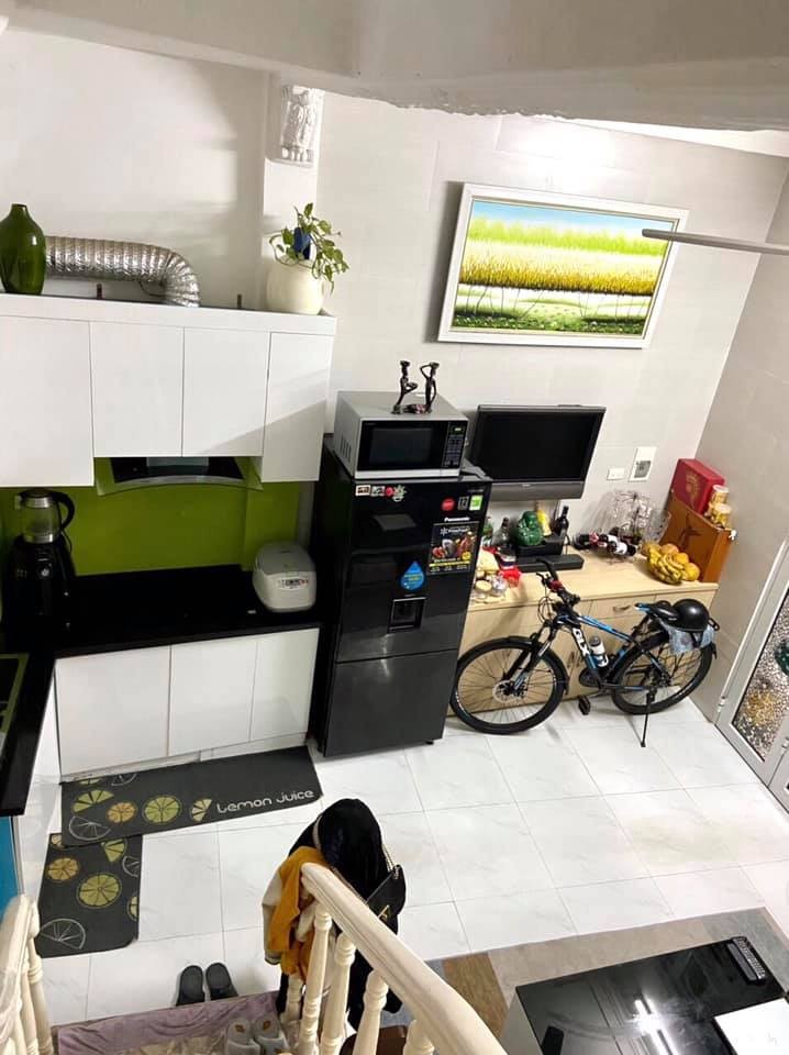Lô góc - 2 tỷ nhà 4 tầng ngõ 255 Lĩnh Nam đầy đủ nội thất