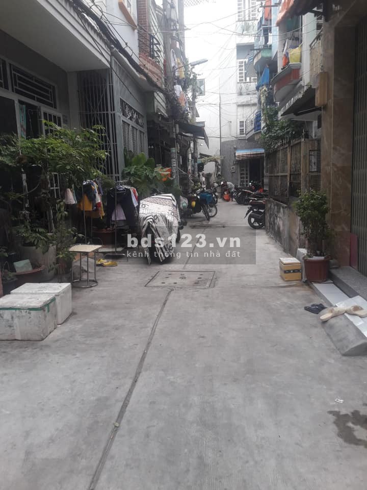 NHÀ GẦN CHỢ TÂN BÌNH HẺM XE HƠI THÔNG NHÀ ĐẸP MỚI, 4.5 X 10M, 4.6 TỶ