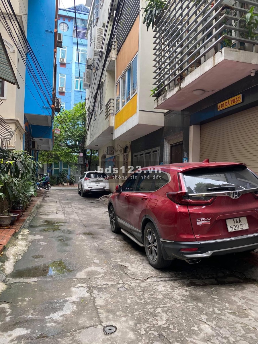 Bán nhà Phân Lô ngõ 421 Hoàng Quốc Việt, Nghĩa Đô 45m*5 Tầng 7PN . Ô tô đỗ cửa 7,7 tỷ 0988296228