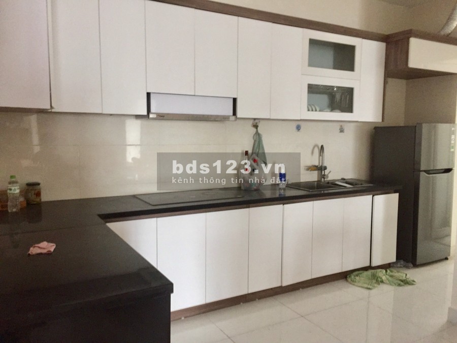 Bán căn Góc ngoại giao đoàn 3pn, 113.8m2, nội thất đầy đủ, Giá chỉ 36tr/m2.