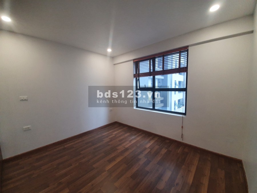 Chung cư Cầu Giấy, Ở ngay, cách Big C Thăng Long 300m, Căn 3 ngủ 108m2 chỉ 3.15 tỷ