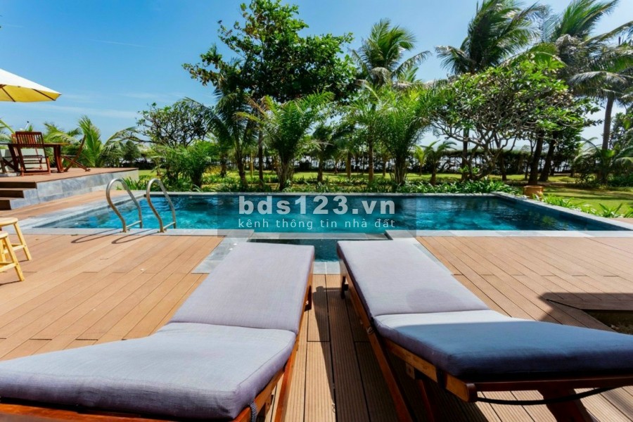 Biệt thự Resort sát biển, có bãi biển riêng độc nhất Vũng Tàu liên hệ xem nhà 0962575933