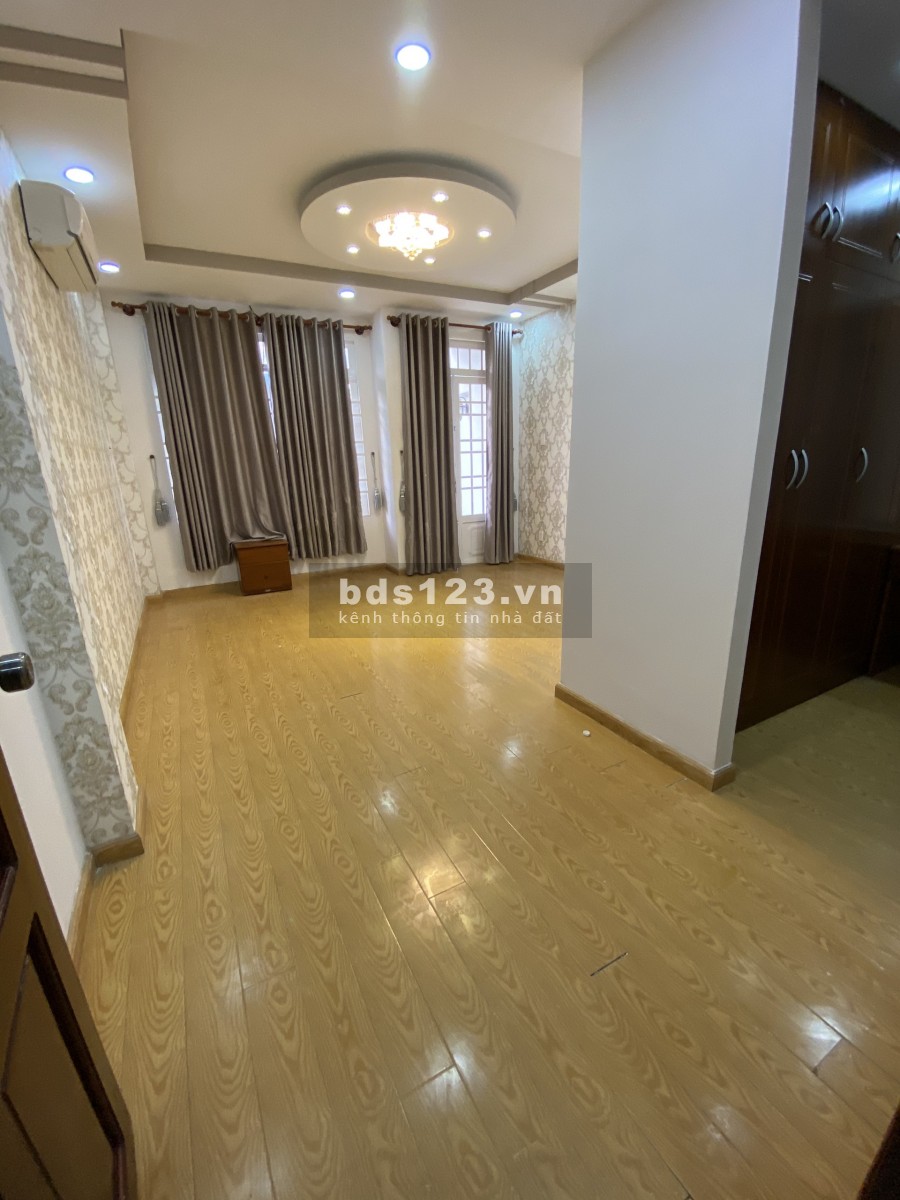 MT Trục 4.2x22 Trệt 3Lầu 6PN 6WC Giá 25Tr/th