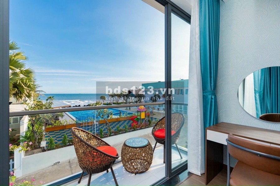 Biệt thự Resort sát biển, có bãi biển riêng độc nhất Vũng Tàu liên hệ xem nhà 0962575933