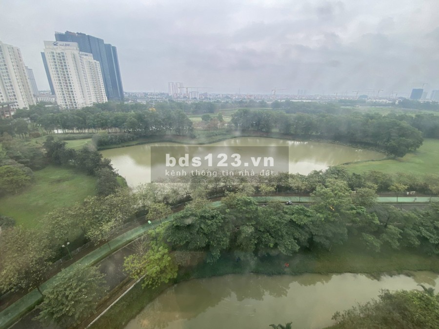 Bán căn hộ đủ đồ 145m2, 3PN tòa P2 Ciputra, view sân golf giá 6 tỷ. LH 0966286718 Ms Lý