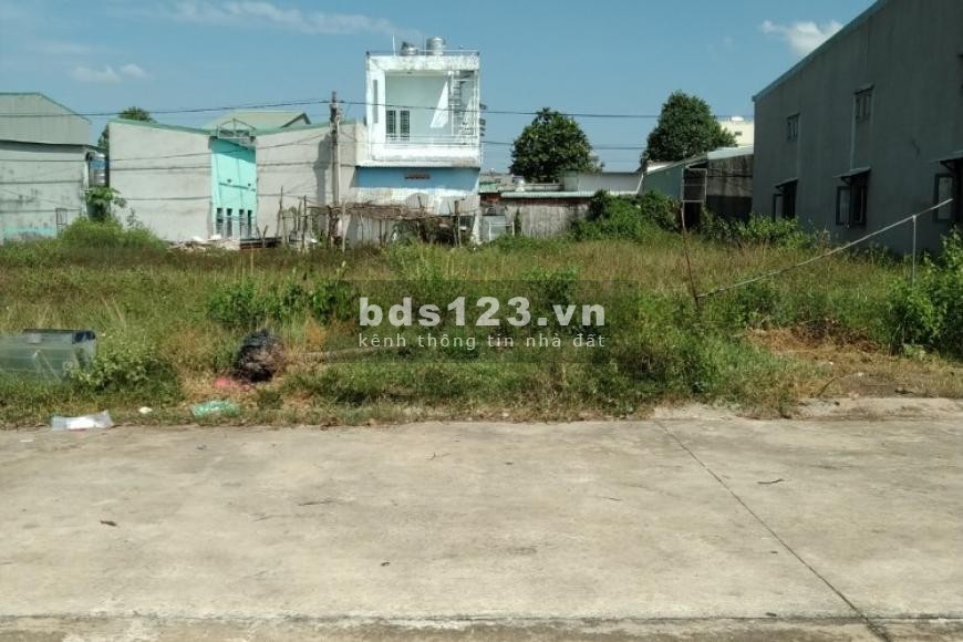 Cần bán gấp lô đất gần ngã 5 Mũi Tàu ngang 6m dài 25m bán giá 550 triệu