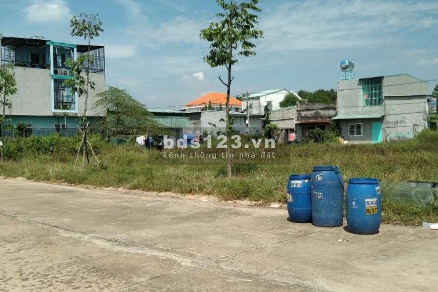 Cần bán gấp lô đất gần ngã 5 Mũi Tàu ngang 6m dài 25m bán giá 550 triệu
