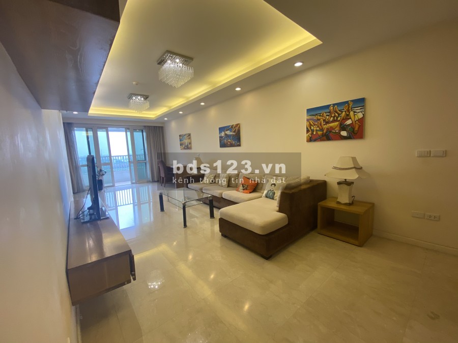 Bán căn hộ đủ đồ 145m2, 3PN tòa P2 Ciputra, view sân golf giá 6 tỷ. LH 0966286718 Ms Lý