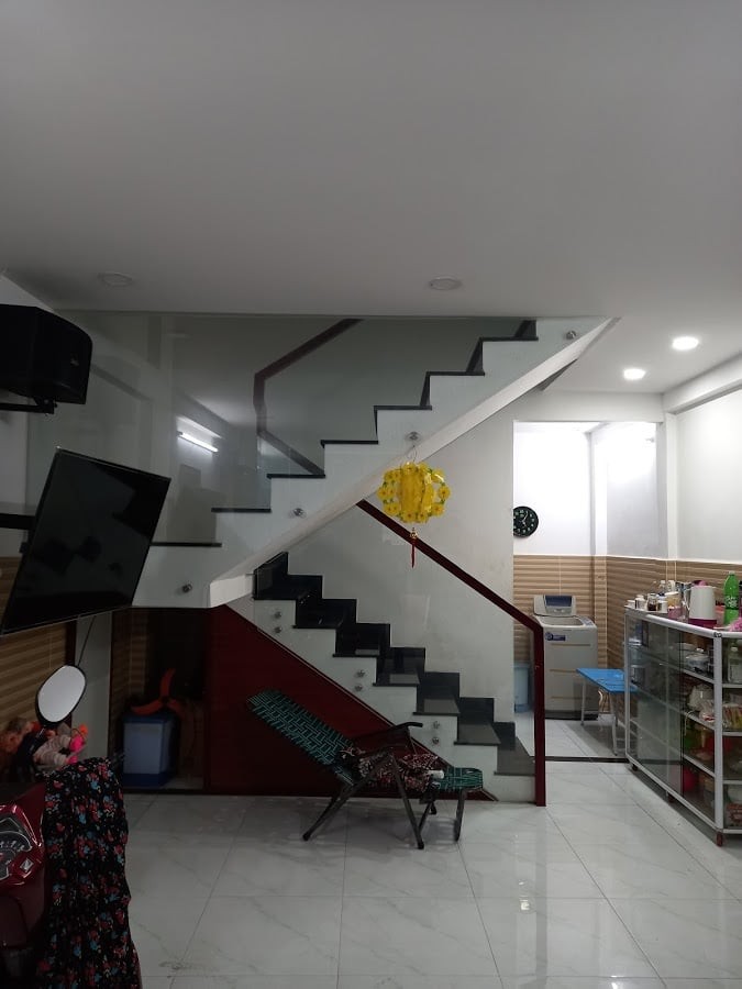 Bán nhà hẻm 4m Lạc Long Quân, Tân Bình, 43m2, 4 tỷ 9, cực hiếm
