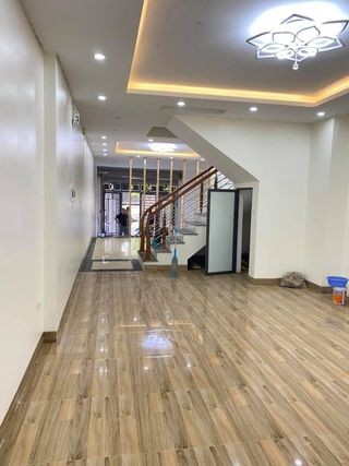 Bán nhà Bùi Xương Trạch, Thanh Xuân, Hà Nội, 33m2 x 4 tầng, giá 3.3 tỷ.