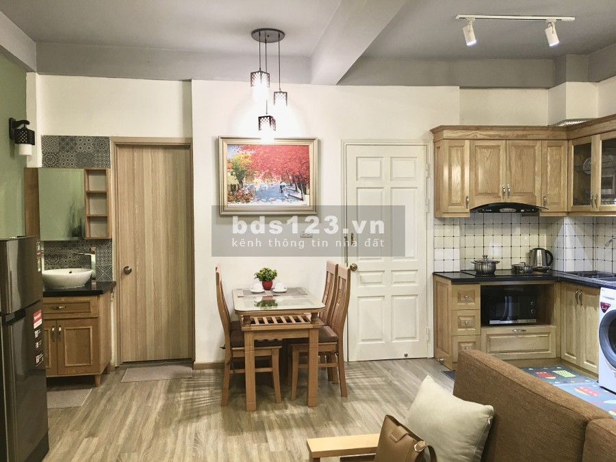 Chính chủ bán nhà mặt hồ tây , lô góc view tuyệt đẹp