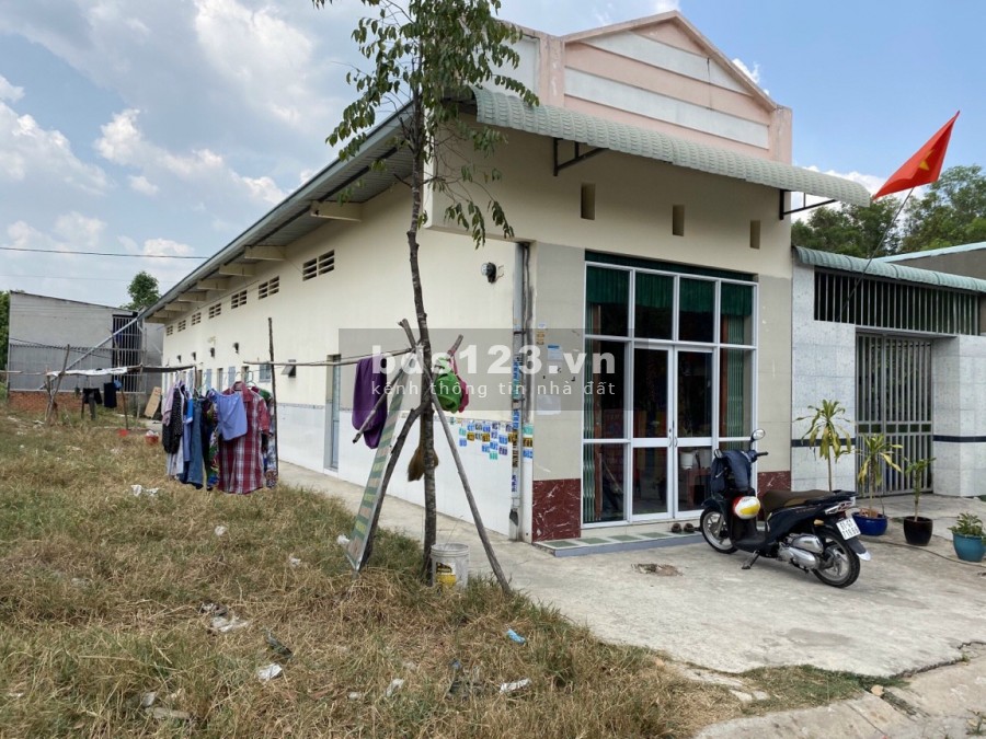 Chính chủ bán dãy nhà trọ 150m2 ở Mỹ Phước 3 thu nhập 10tr/ tháng gần chợ và KCN sat bánh kẹo ORION; biasabd