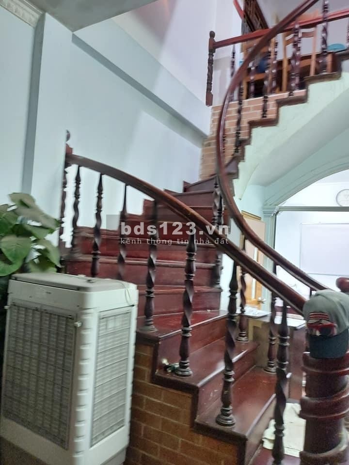 Bán nhà siêu hót bán đảo Linh Đàm 45m2x4 tầng giá 4 tỷ