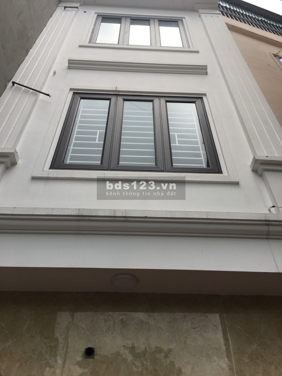 Vị trí đắc địa, siêu phẩm nhà chị đẹp Long Biên, giá 2,7 tỷ