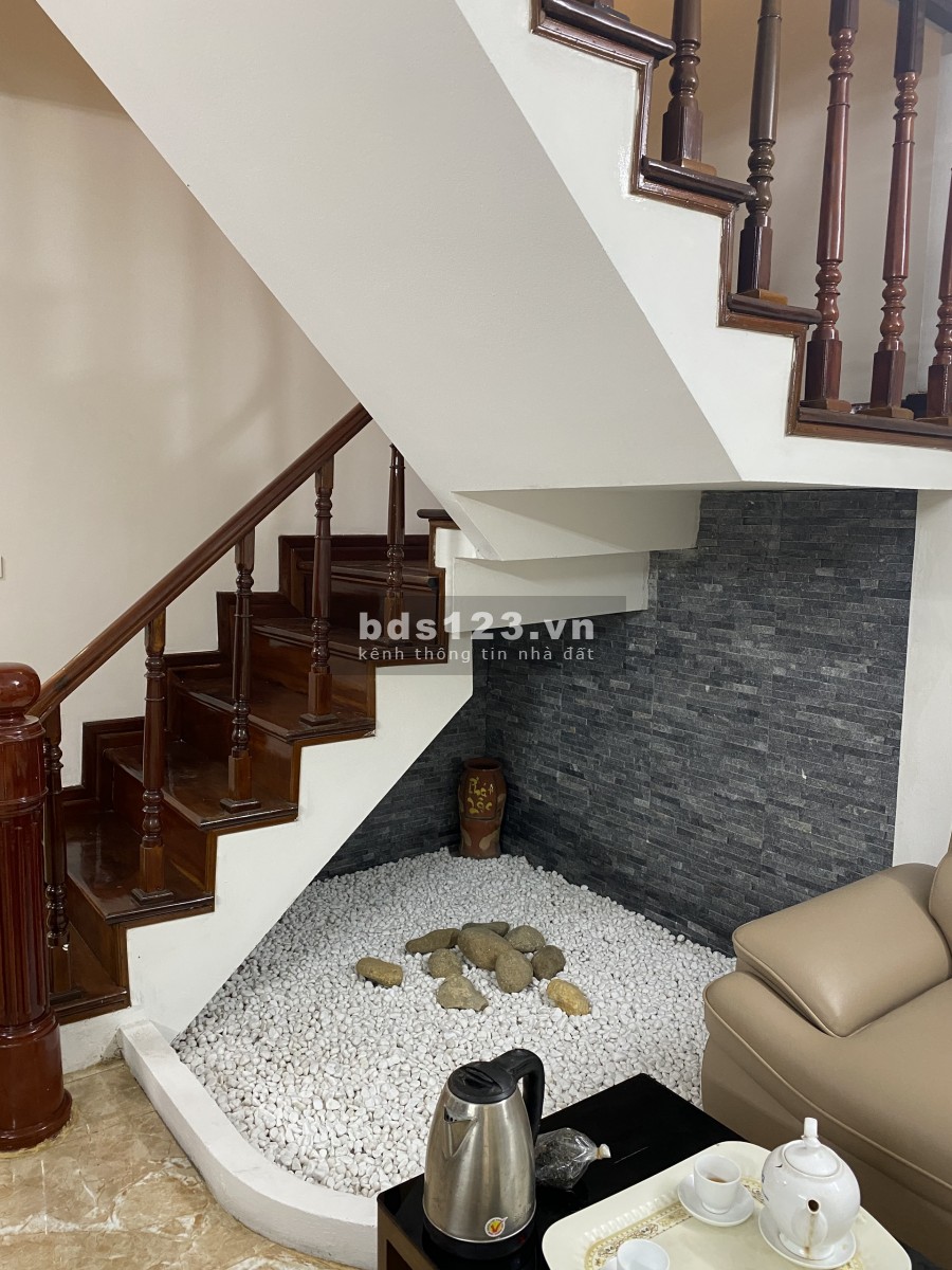 Siêu Hiếm!Nhà phố Mai Dịch, Cầu Giấy, 85m2, lô góc 3 thoáng, oto vào nhà Lh 0376557574