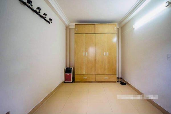 Bán nhà Đặng Văn Ngữ Phú Nhuận, ngang 9m giá rẻ, chỉ 6.3 tỷ.