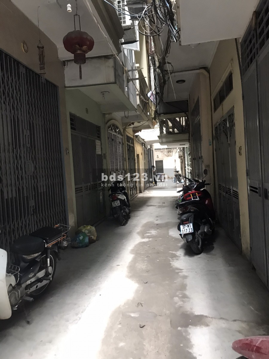 Cần bán nhà Bùi Xương Trạch ngõ thông, nhà đẹp, cách ô tô tránh 20m giá rẻ 2 tỷ 7