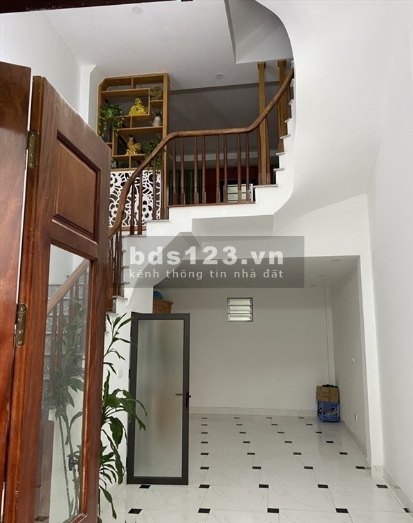 HOA HẬU Nguyễn Văn Cừ: NHÀ 36M2 X 4 TẦNG, Ô TÔ ĐỖ, nhỉnh 3 tỷ