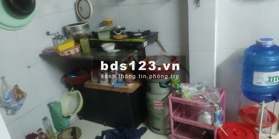 Cần tìm 1 nam ở ghép. Không hút thuốc,gọn gàng, sạch sẽ, giớẩn, ưu tiên đồng hương lâm đh. Trọn tháng mỗi ng khoảng 1tr có gác
