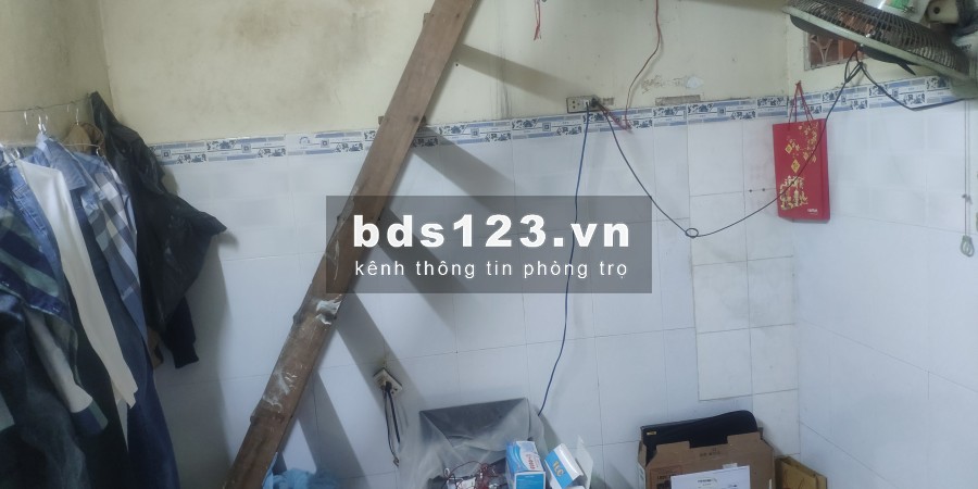 Cần tìm 1 nam ở ghép. Không hút thuốc,gọn gàng, sạch sẽ, giớẩn, ưu tiên đồng hương lâm đh. Trọn tháng mỗi ng khoảng 1tr có gác