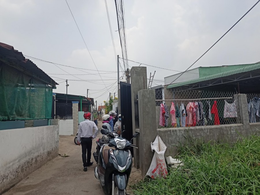 Nhà Tân Vạn sổ riêng thổ cư gần trường Nguyễn Văn Trỗi, đường xe hơi 4 chỗ, giá 2tỷ