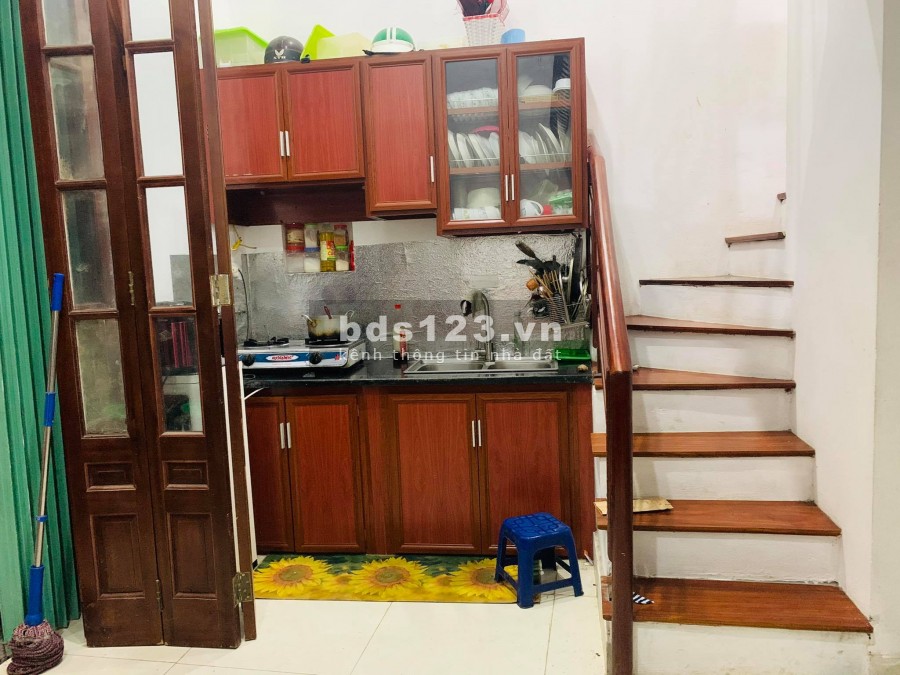 Bán nhà Bạch Mai 22mx5T xây chắc chắn, giá 2.25 tỷ lh 0916010180