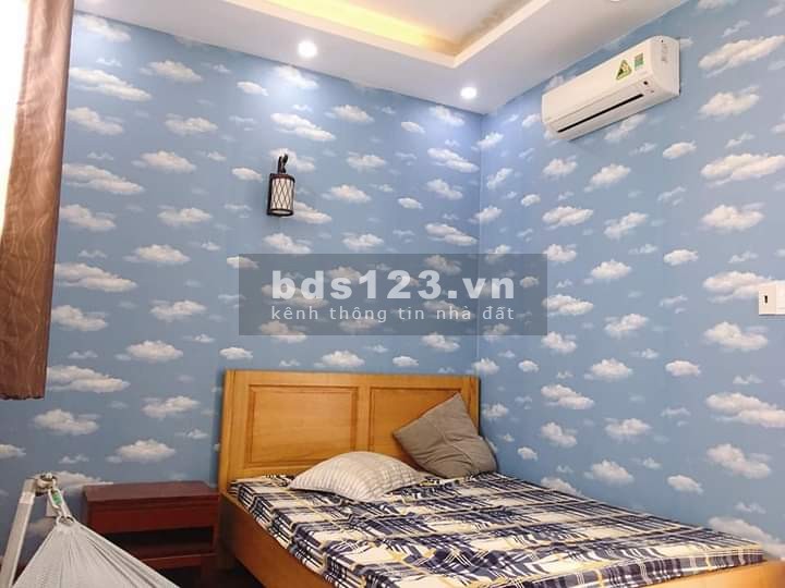 Bán nhà Q12 Tô Ngọc Vân gần Sân Banh, 3 lầu, 4 phòng, 4 tỷ 8