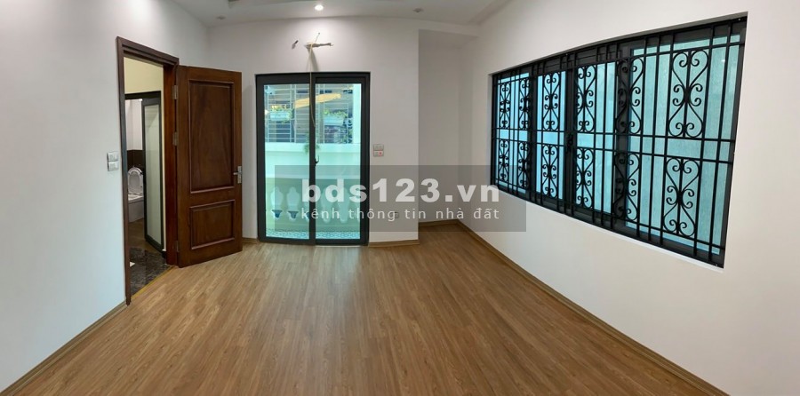 Tuyệt đỉnh an sinh bán nhà Chiến Thắng diện tích 68 m^2 xây 6 Tầng mặt tiền 4 m giá 6.3 tỷ