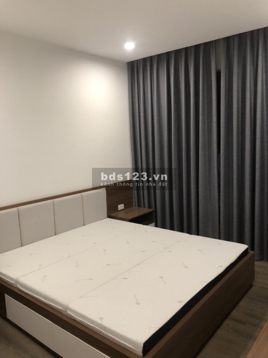 Bán căn hộ Ngoại Giao Đoàn lô góc 100m2 gồm 3PN 2WC view hồ tây giá 2.8 tỷ LH 0984795111