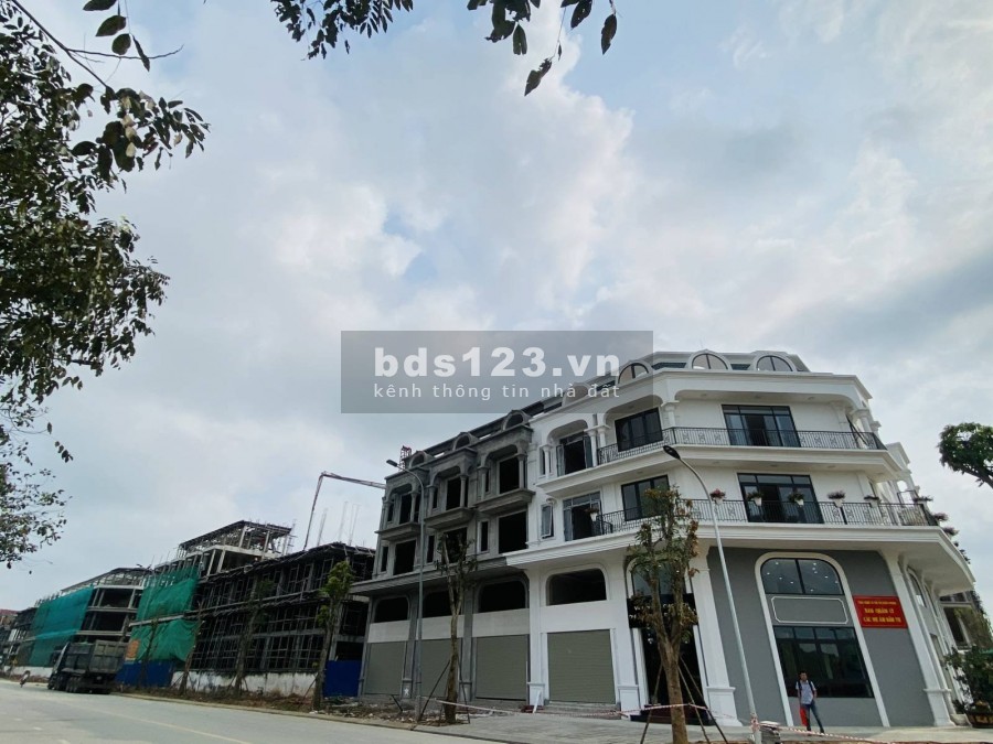 Hot Hot Cần Bán Lô Đất 70m2 Mặt Phố Cổ Loa Đông Anh