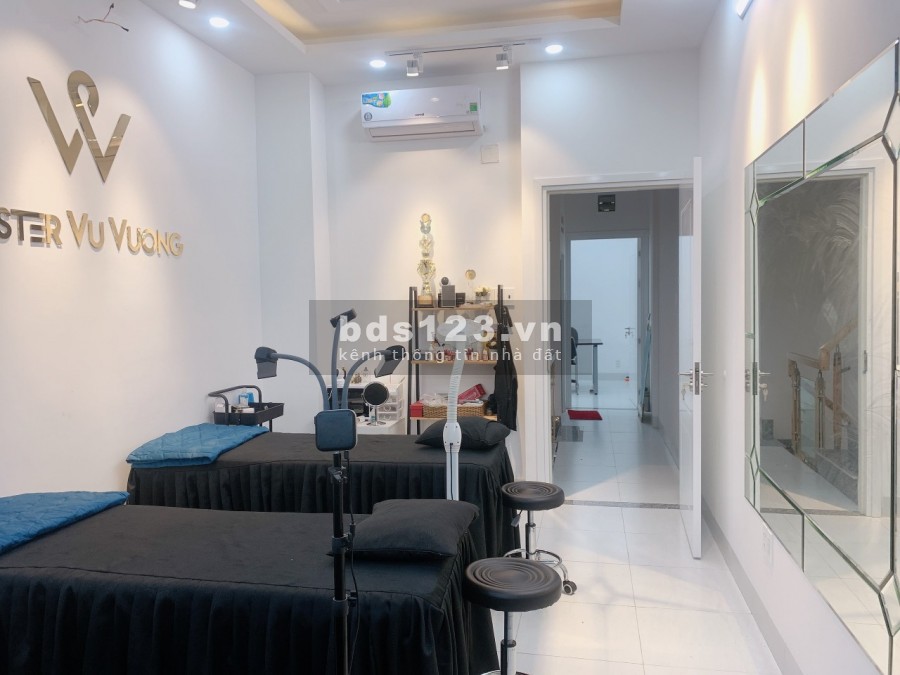 Bán nhà mặt tiền Cầm Bá Thước Q. Phú Nhuận, 47m2 xây 4 tầng giá chỉ 9.3 tỉ