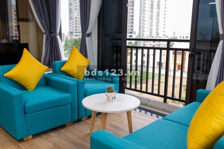 Cho Thuê Căn hộ 2PN 2WC mới đẹp ngay cầu Rồng giá rẻ có thang máy view đẹp có 2 ban công căn góc.
