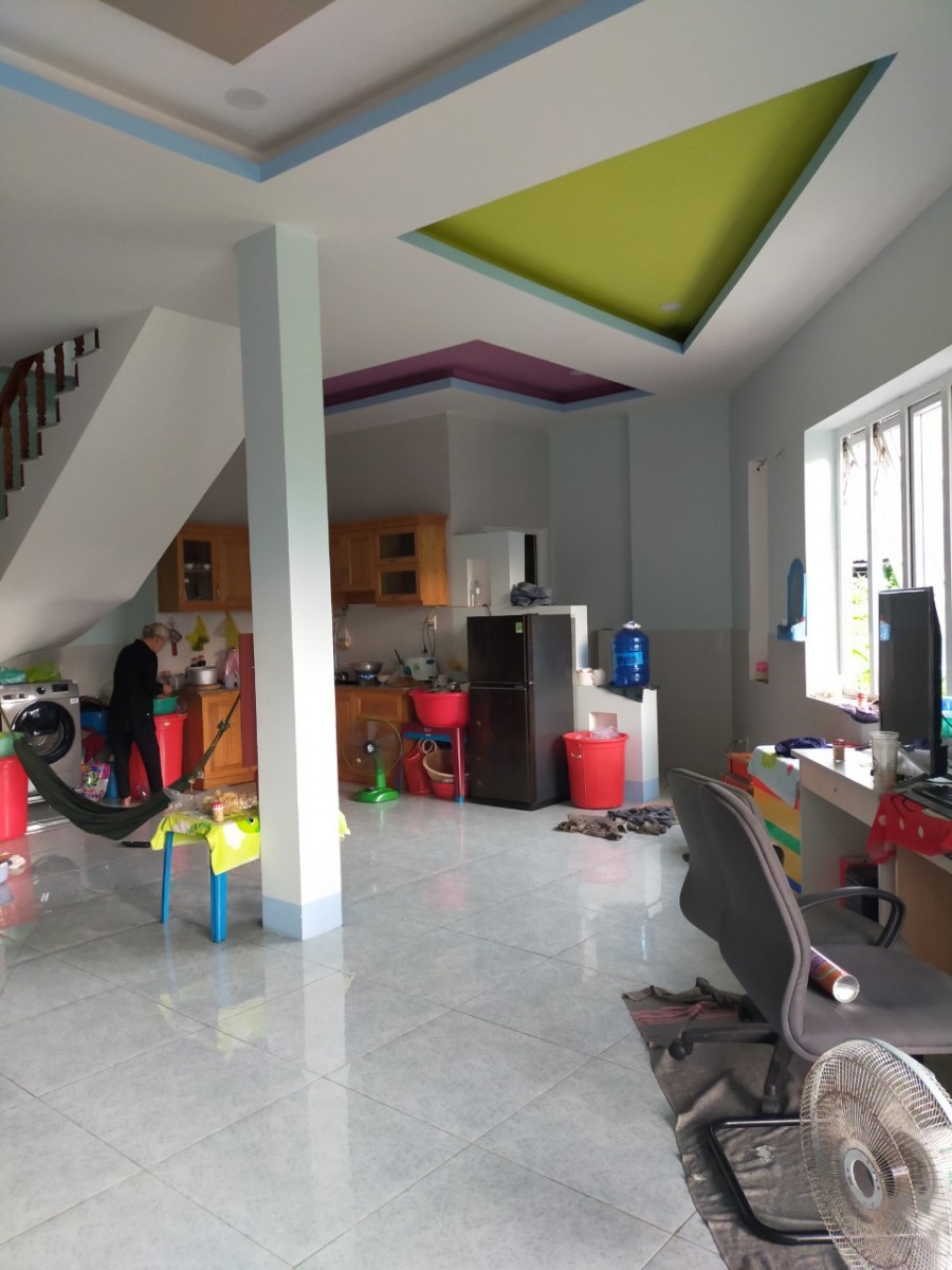 Do nhu cầu không ở cần bán nhà mới xây đẹp ngay đường số 6 Long Trường Q9.Giá rẻ chưa qua đầu tư