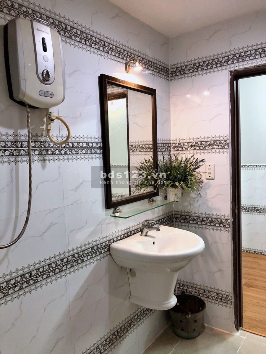Cho thuê căn hộ cc Tân Mai. 67m2, 2pn, 1wc/ 6.5tr/tháng