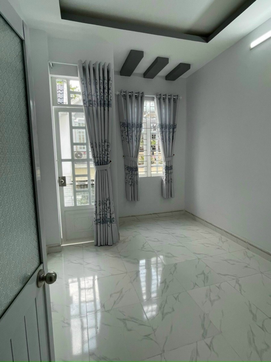 Nhà bán vị trí đẹp. Mặt Tiền hẻm 6m hẻm 1806/127 Huỳnh Tấn Phát,Nhà Bè 2.35 tỷ