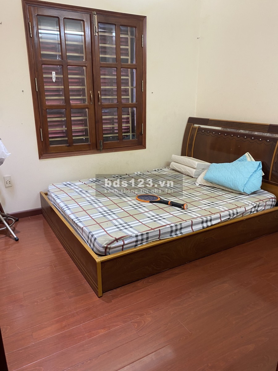 Khu biệt thự quân đội Phan Văn Trị 8x16, 5 phòng, full máy lạnh, sàn gỗ, gara ôtô giá 25tr/th.