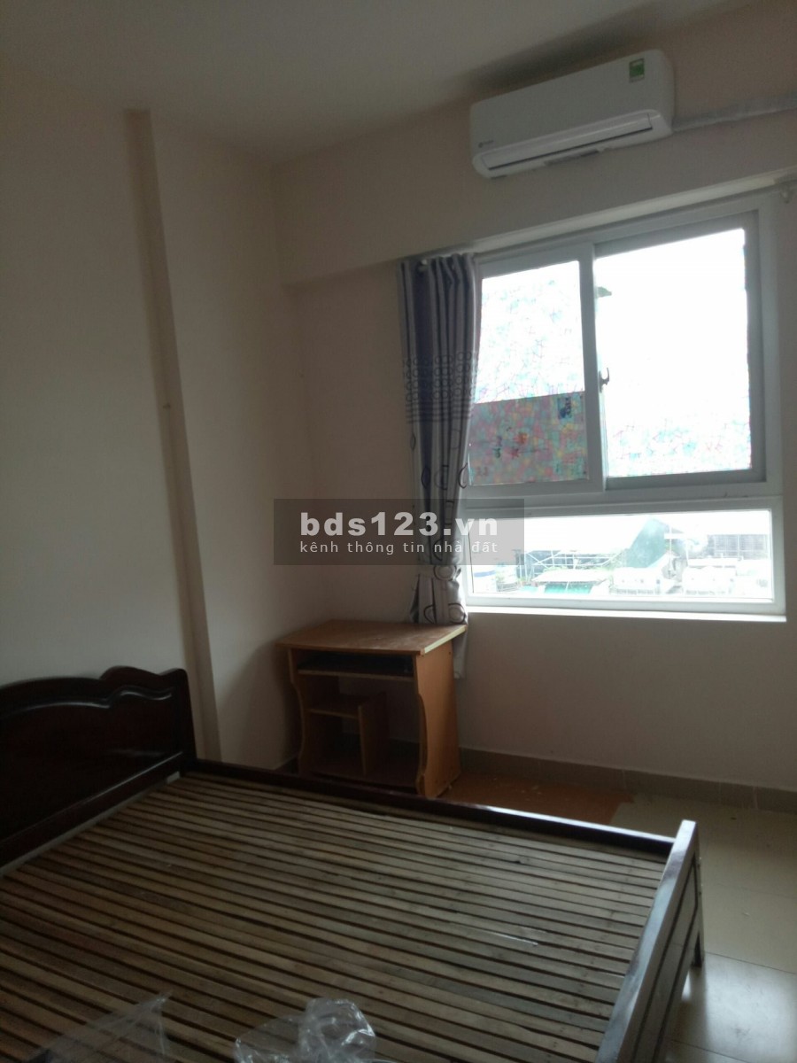 Cho thuê Chung cư 183 Hoàng Văn Thái 2 ngủ cơ bản thêm giường tủ 8 triệu. Lh 0377983070