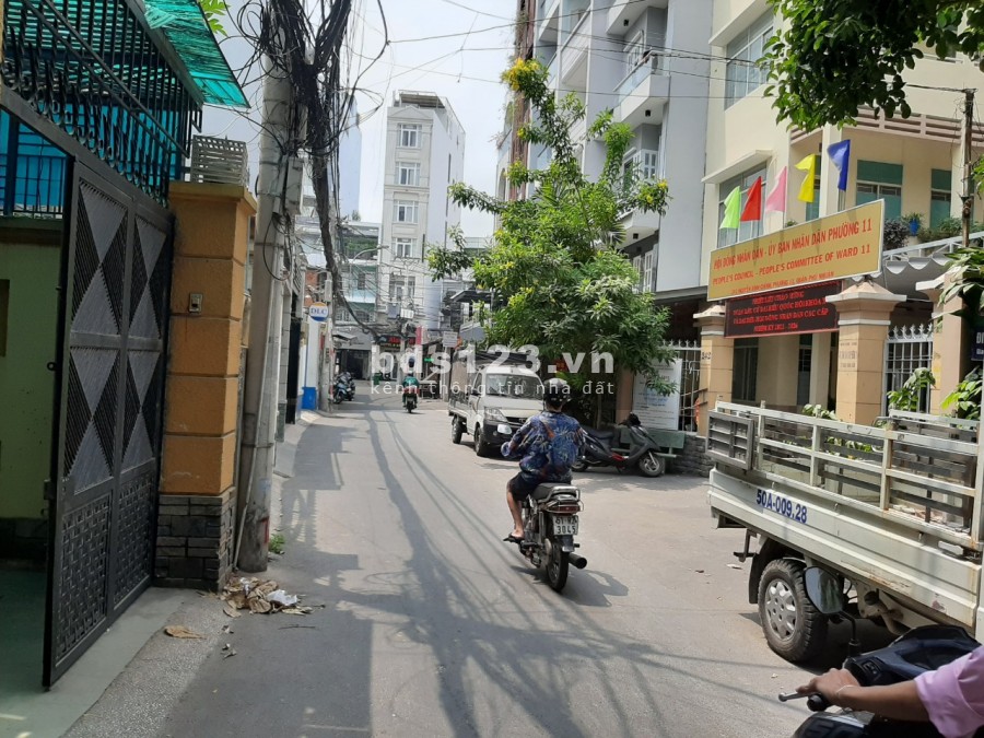 Nhà 4x15.25m, 18.5 tỷ đường Nguyễn Đình Chính Phú Nhuận Tp HCM