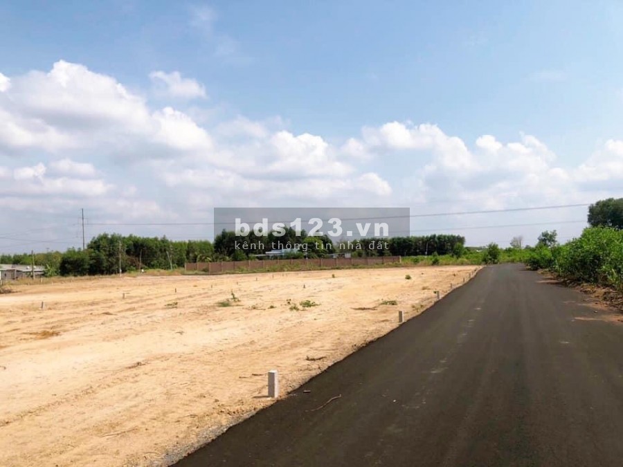 Bán đất thổ cư xã Láng Dài Bà Rịa Mặt tiền QL55 Vòng xoay Đất Đỏ
