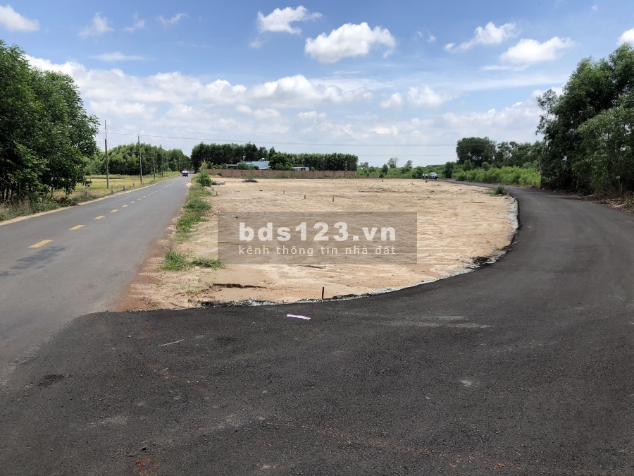 Bán đất thổ cư xã Láng Dài Bà Rịa Mặt tiền QL55 Vòng xoay Đất Đỏ