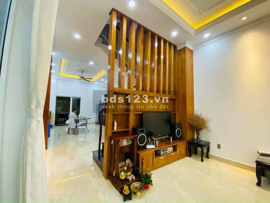 Bán nhanh nhà HXH Bình Trưng Tây DT: 127m2 Giá: 10.5 tỷ