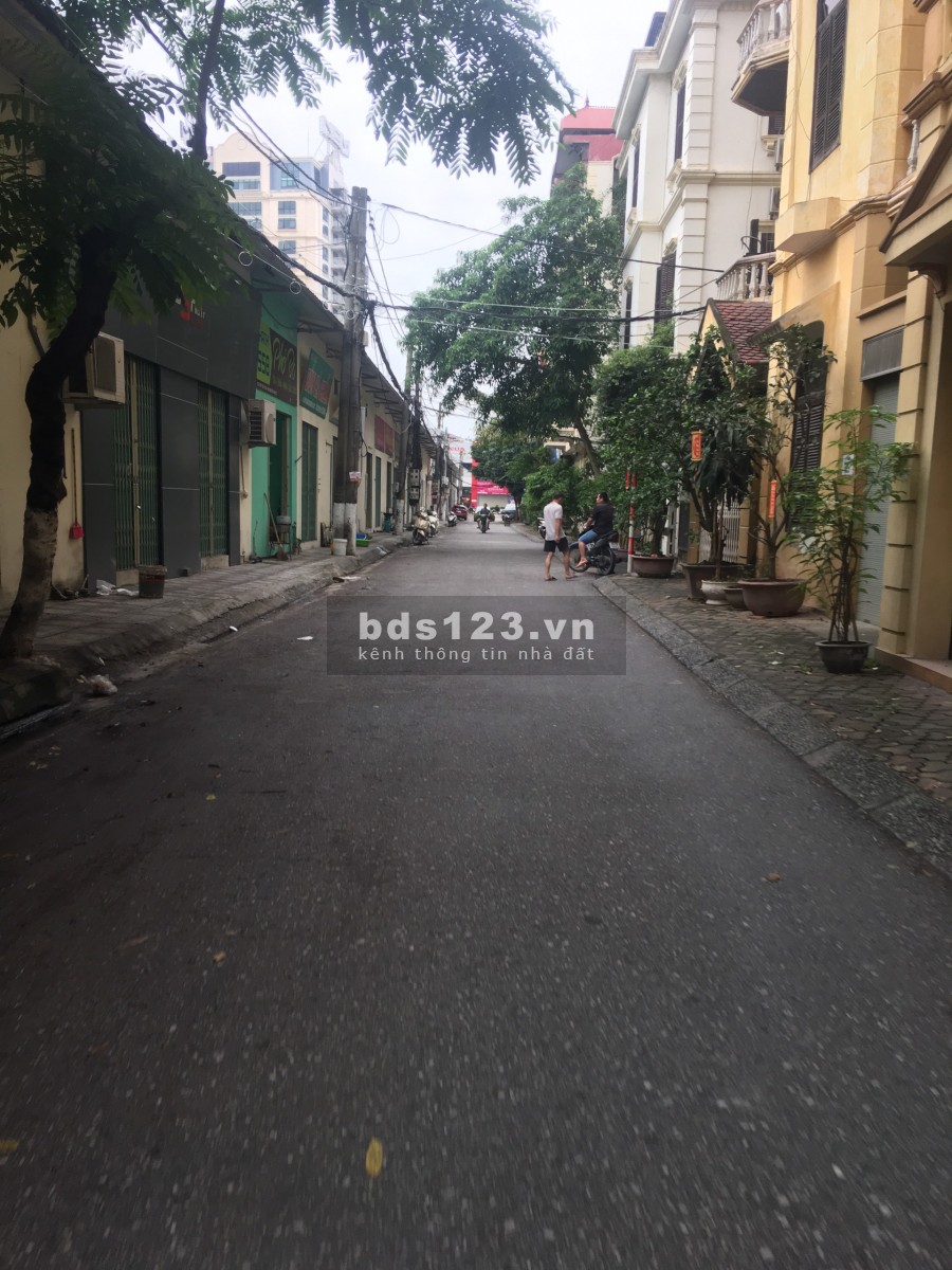 Bán nhà Cực Vip Nguyễn Văn Cừ, Long Biên, HN 7,1 tỷ 8 phòng ngủ 80m2 ôtô đỗ cửa