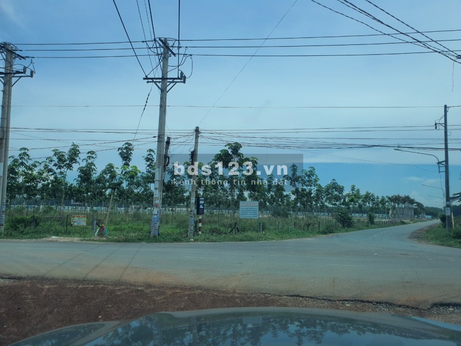 Xã Long Nguyên bán đất xây xưởng diện tích 9,2ha. Vị trí thuận lợi