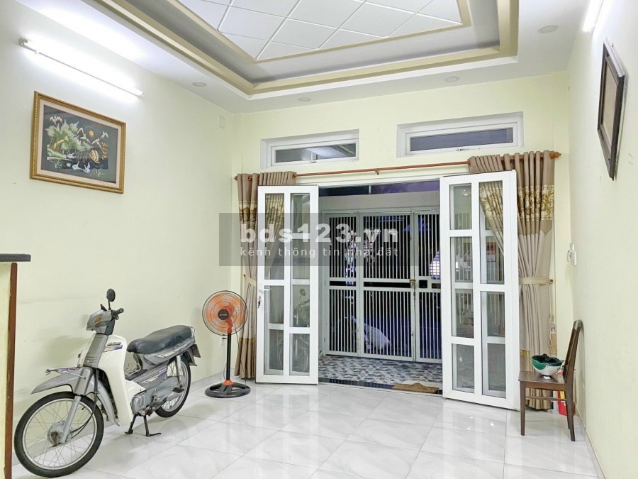 Bán nhà MT đường số 18 Chợ Tân Mỹ P.Tân Phú Q.7