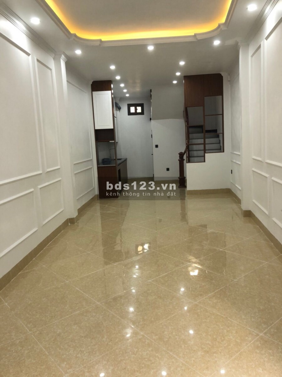 Cho thuê nhà MỚI XÂY 5 tầng ngõ Võ Chí Công, chỉ 10 triệu