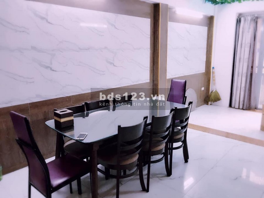 KHÔNG MUA HƠI PHÍ! NHÀ PHẠM VĂN ĐỒNG. 6 TẦNG. Ô TRÁNH 5M. 4 Tỷ Hơn.