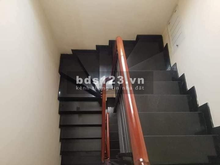 BÁN NHÀ HXH, LÊ THỊ RIÊNG, P BẾN THÀNH, Q1, 32M2, 6,6 TỶ, 2 TẦNG.
