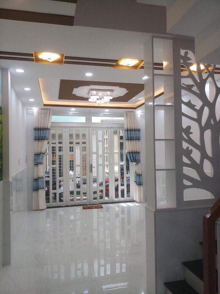 BÁN GẤP NHÀ ĐẸP GIÁ RẺ, 3 Tầng, 64 m2, Hẻm xe hơi đậu trước nhà, 8.3 Tỷ.